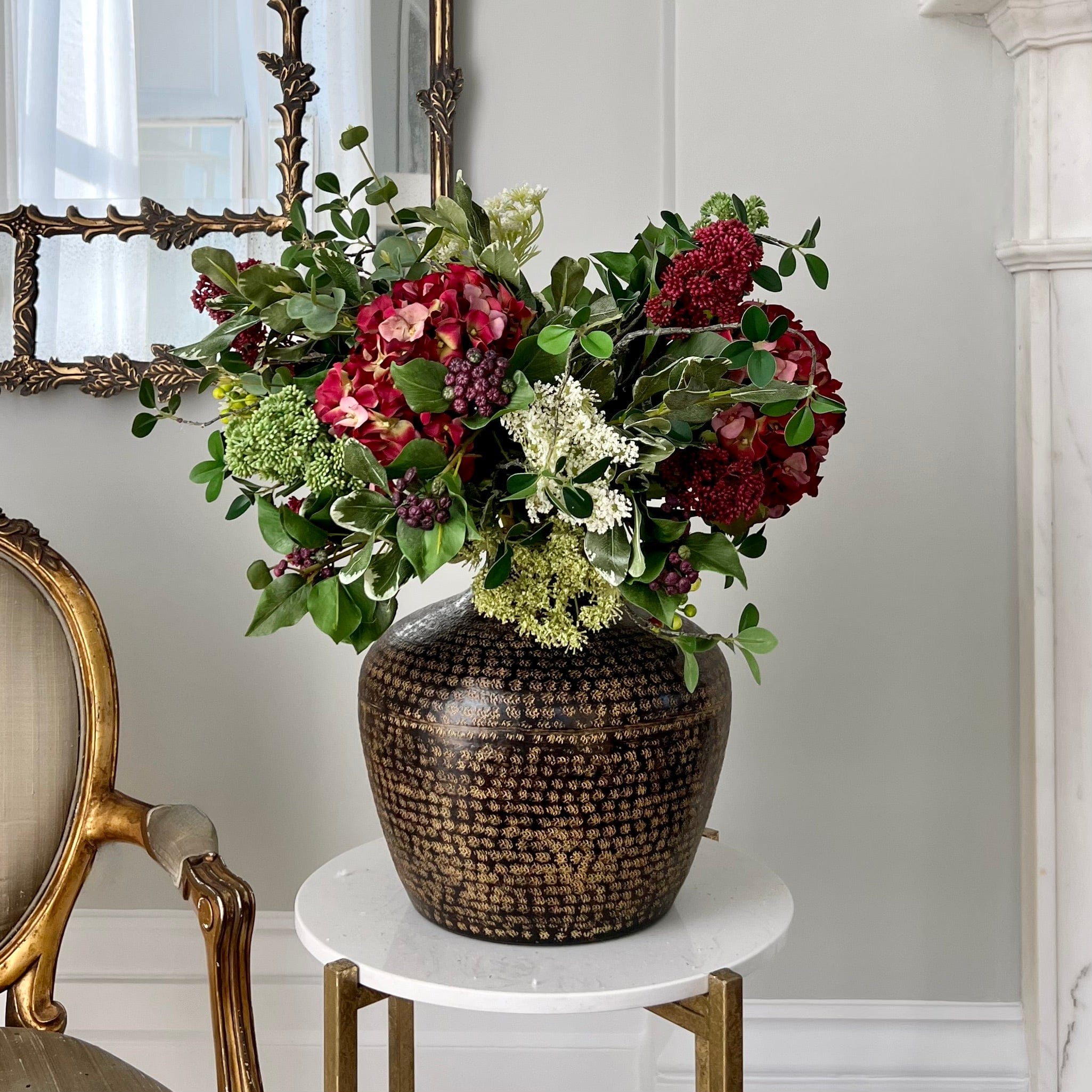 Red Autumnal Aura Bouquet