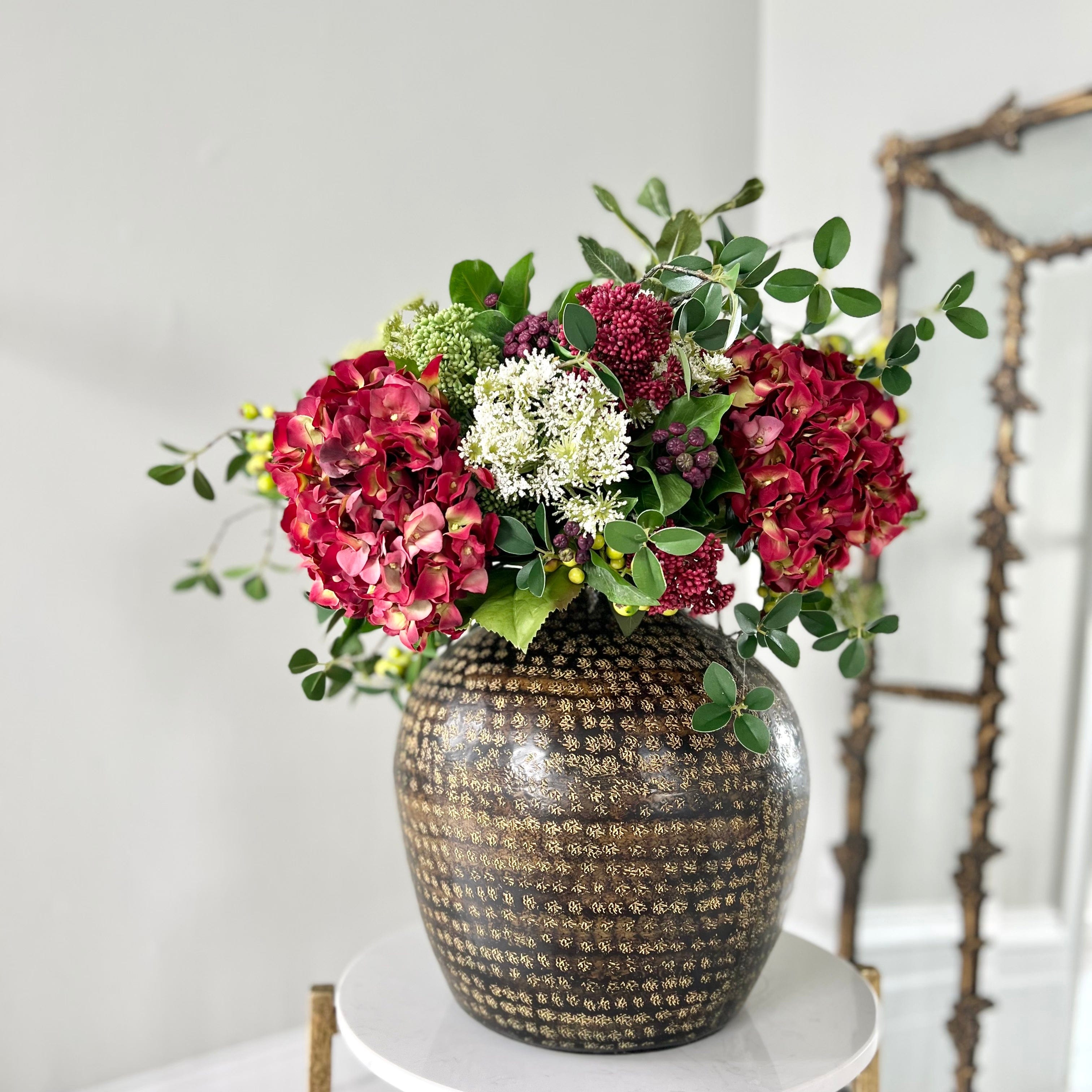 Red Autumnal Aura Bouquet