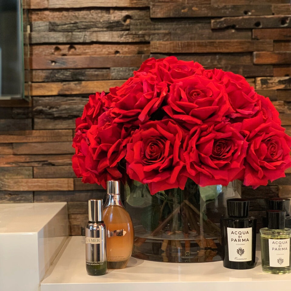 XL Rota Cylinder with Red Roses