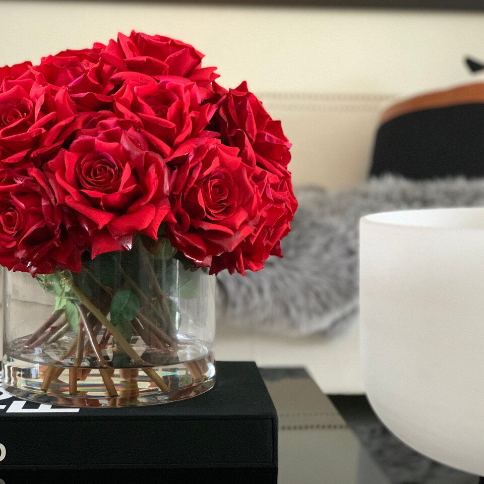 XL Rota Cylinder with Red Roses