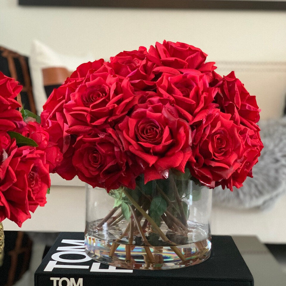 XL Rota Cylinder with Red Roses