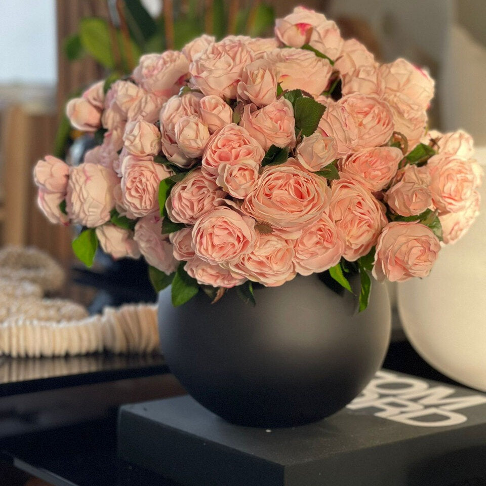 English Roses in Matte Black Fishbowl Vase