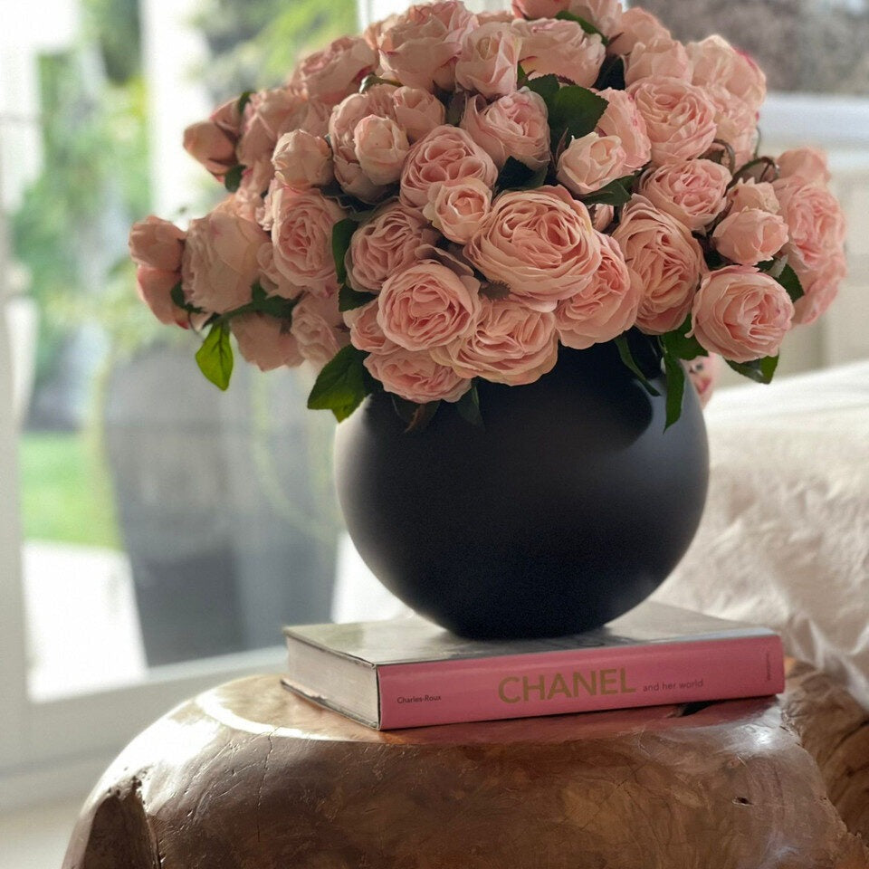 English Roses in Matte Black Fishbowl Vase