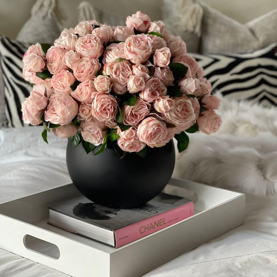 English Roses in Matte Black Fishbowl Vase