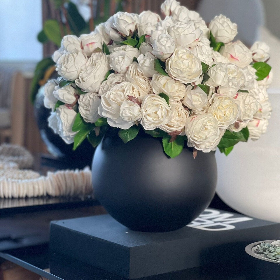 English Roses in Matte Black Fishbowl Vase
