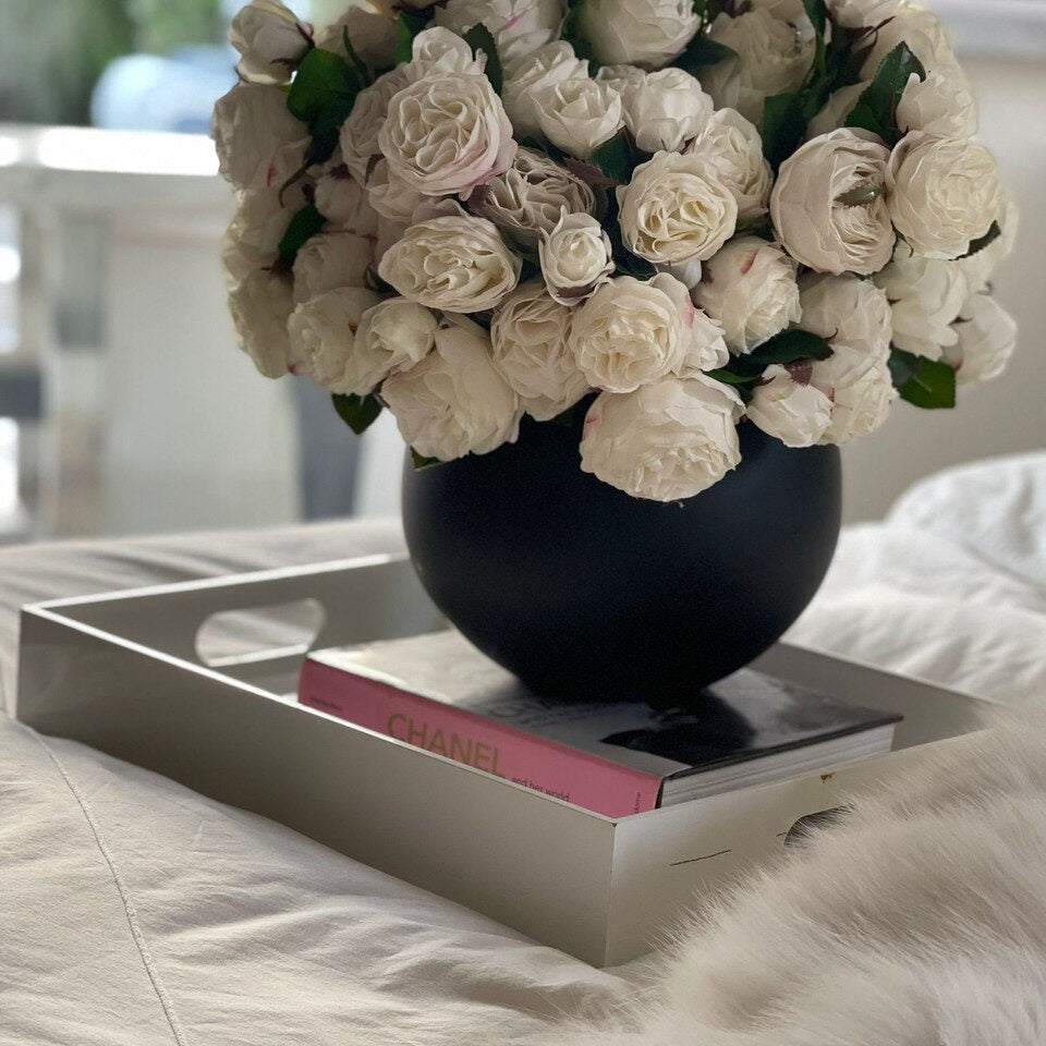 English Roses in Matte Black Fishbowl Vase