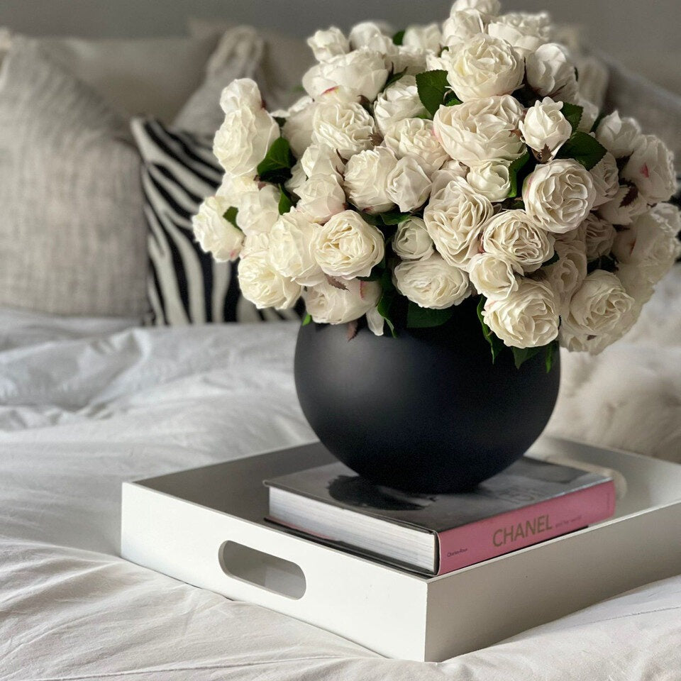 English Roses in Matte Black Fishbowl Vase